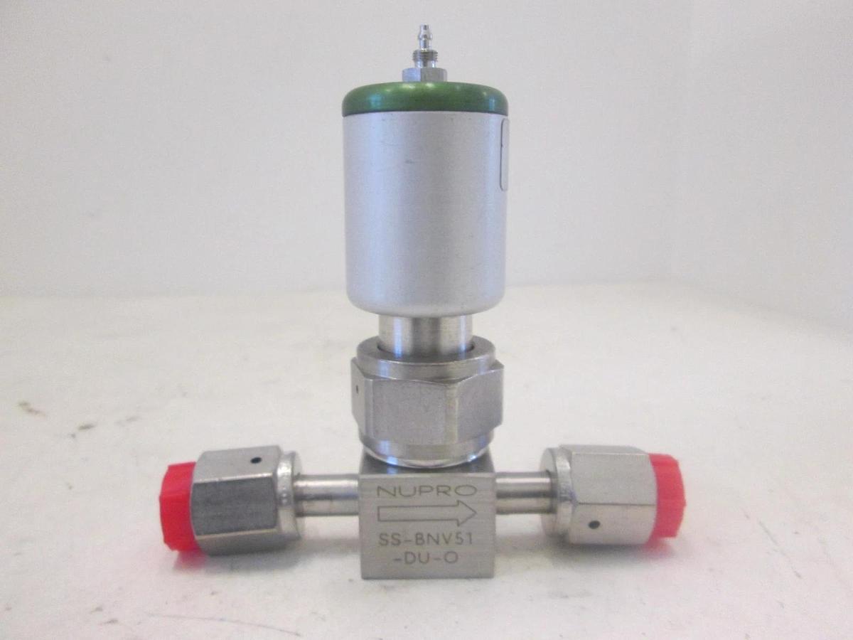 Used Nupro, SS-BNV51-DU-O, High Purity Bellows Valve, 1/4" FVCR, Used