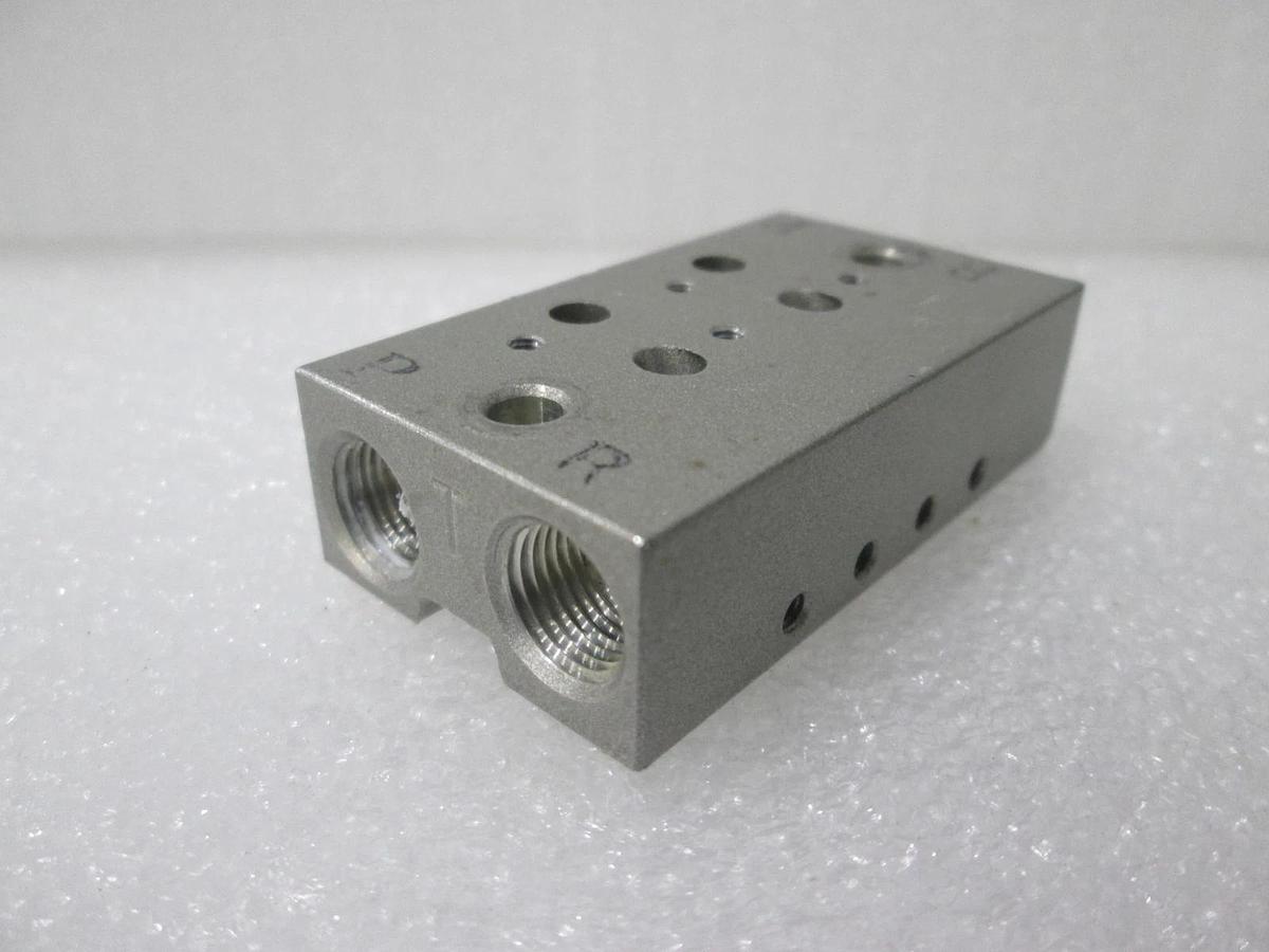 SMC, 2 Position Manifold Block for Valve, New