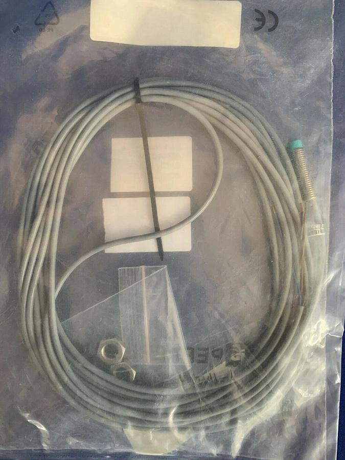 Used PEPPERL + FUCHS NBN3-8GM30-E2 Inductive Proximity Sensor, New