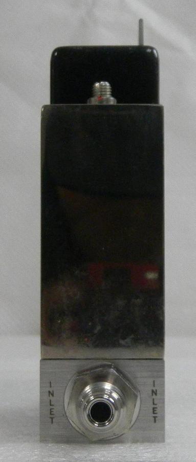 Used Unit UFC-1500A, Mass Flow Controller, Gas- SIH2C12, Range- 200 SCCM, 1/4" M I/O