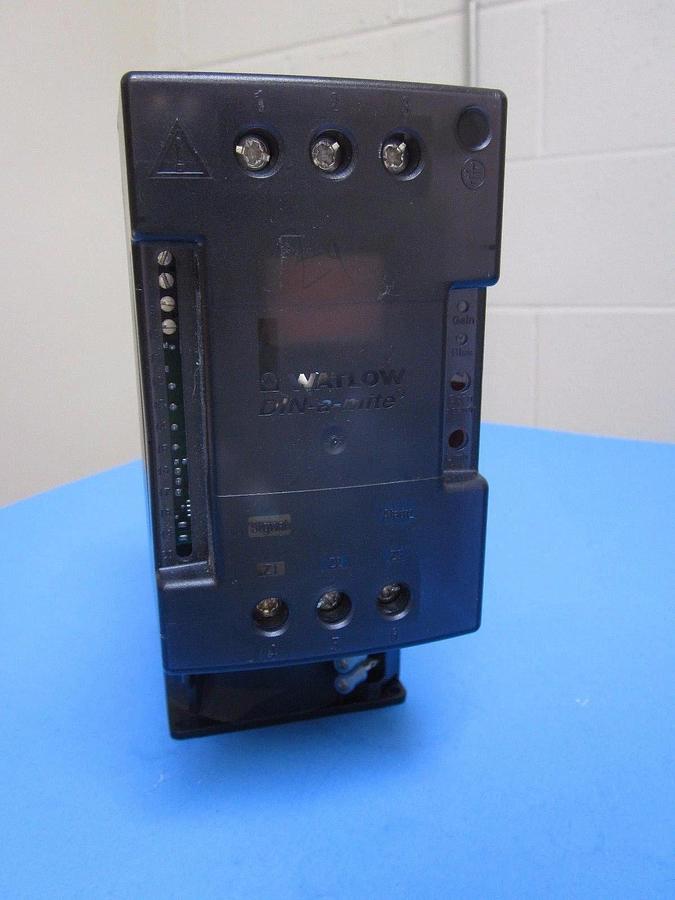 Watlow DIN-a-mite DC11-48P5-0002 Solid State Power Control, Used