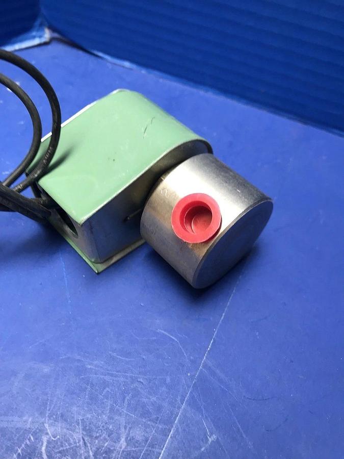 Asco 8262B220E 2-Way Solenoid Water Valve, 1/4" , 100 psi, New