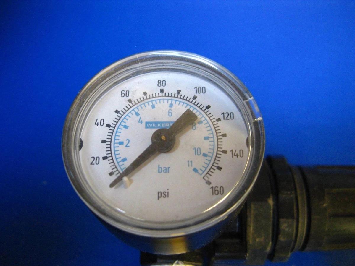 Used Wilkerson R00-02-G00 Regulator Assy w/ Nupro SS-8P6T 1/2" Plug Valve, Used
