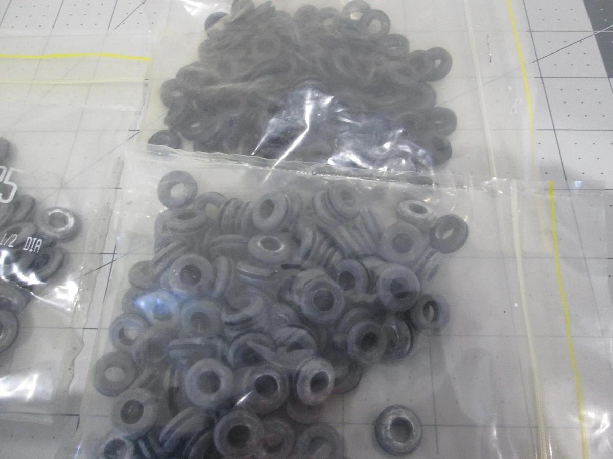 Rubber Grommet, 1/4 Hole 1/16 Groove WD 3/16 THK 1/2 Dia, New, Lot of 300
