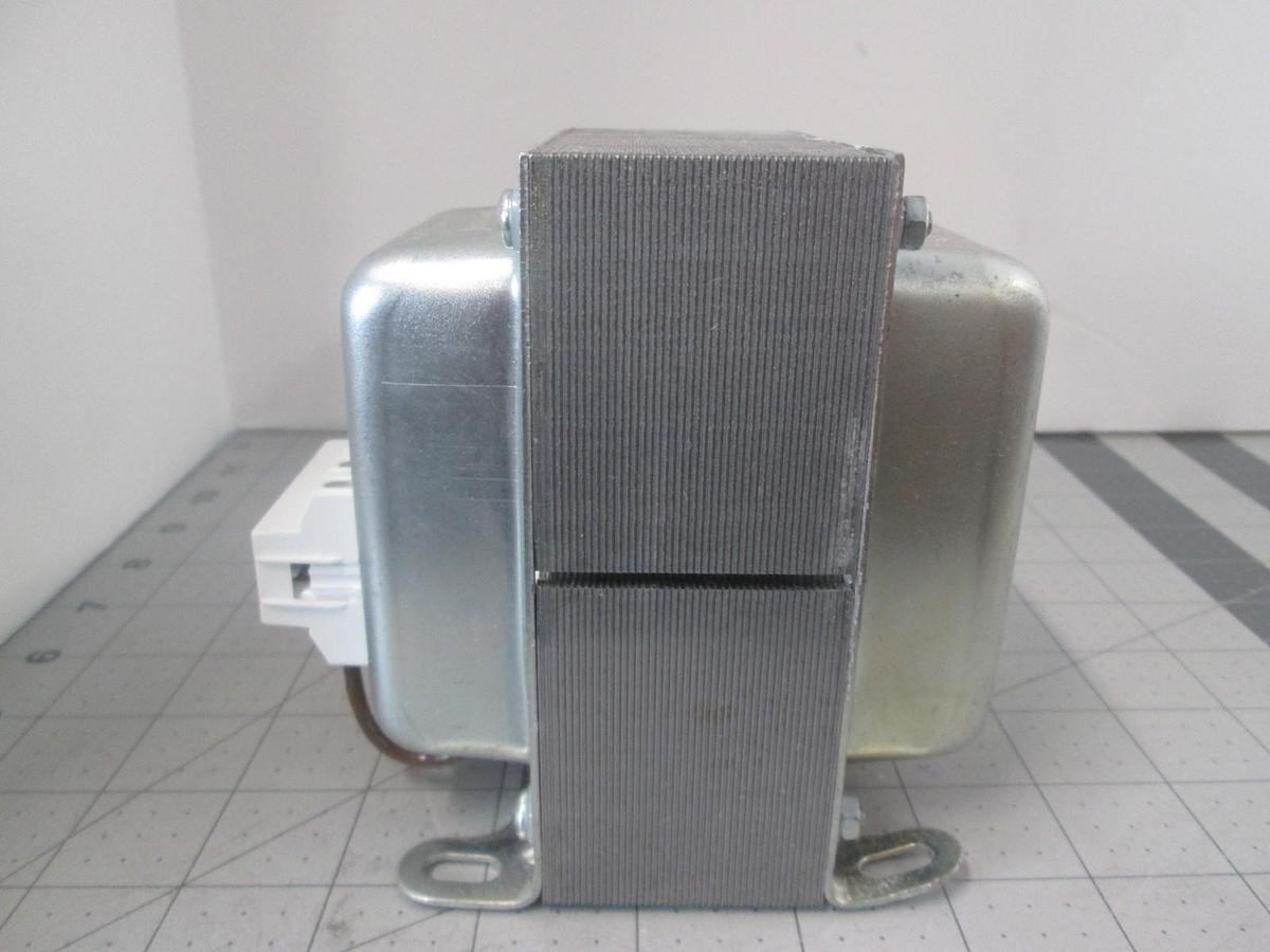 Parmeko, PMA9946, Auto Transformer at 500, 500VA, 50/60Hz, New
