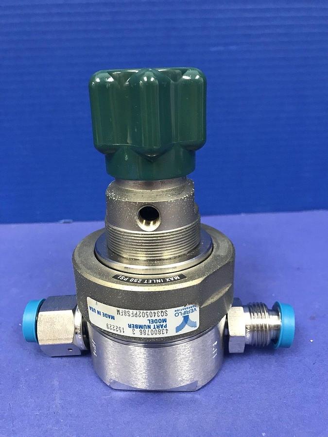 Used Veriflo SQ34050W2PFS8FM UHP Point-Of-Use Regulator, 1/2" FVCR x 1/2" MVCR