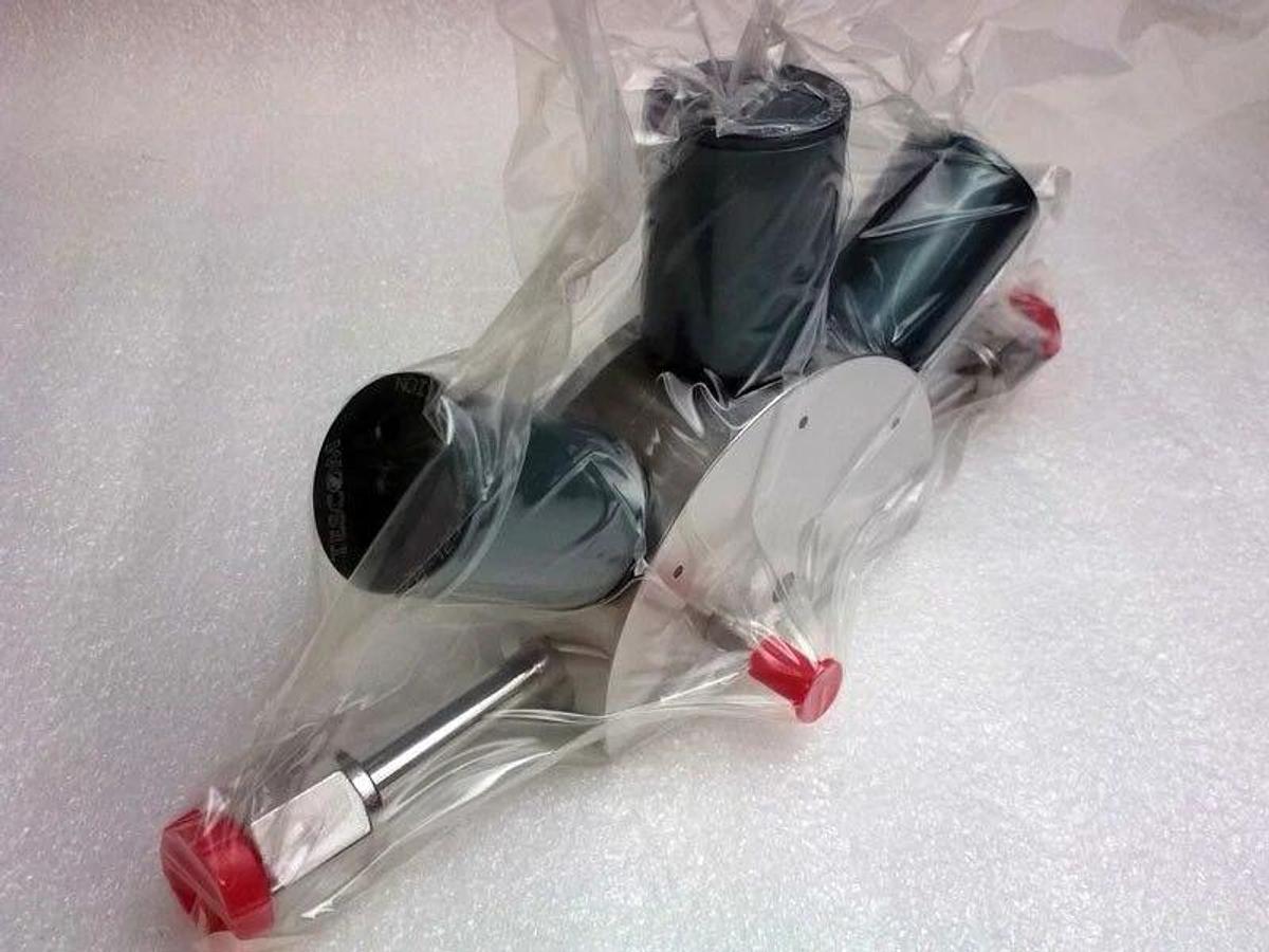 Tescom Valve CM1-015-7, Manifold HC000259F, New