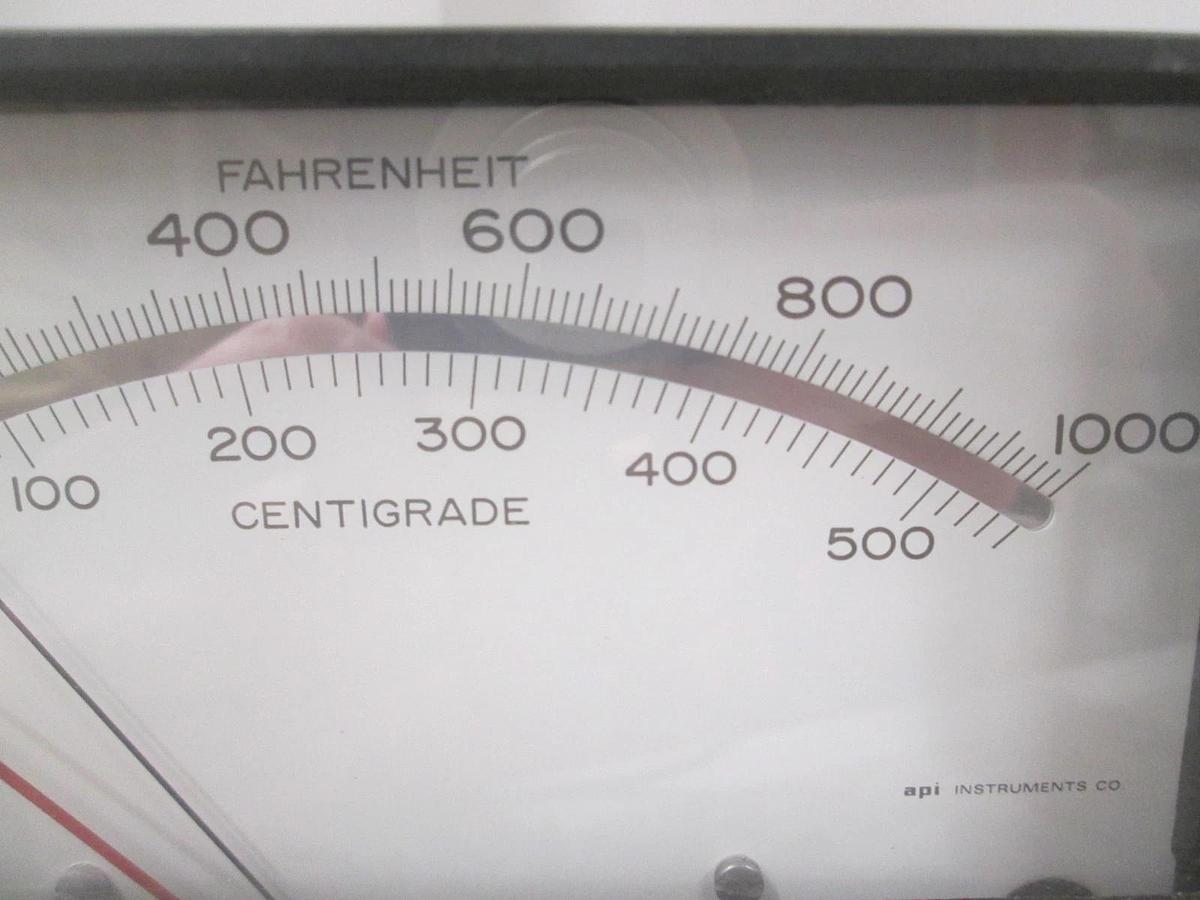 Used API Instruments 434-803R4 Thermocouple Iron-Constantan, 0-1000F/ 0-500C, Used