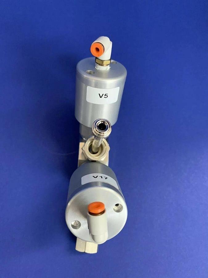 Used Swagelok 6LVV-P1V333P-AA Diaphragm Sealed, 2-Valve, 3-Port Monoblock, NC, Used