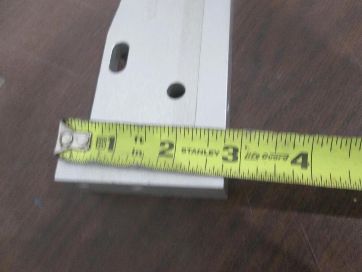 Used AMAT, 655-772911-00 (2), 655-772910-000 (2), Fixture Brackets, Used, Total lot 4