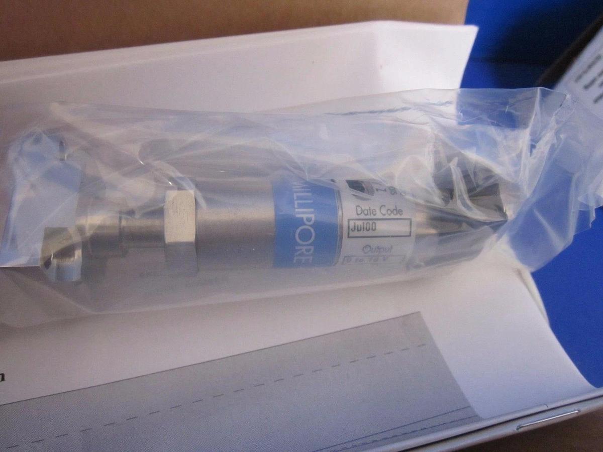 Used Millipore SPT203 Pressure Transducer 100 PSIA 0-10V, TR3000020325, NEW in BOX