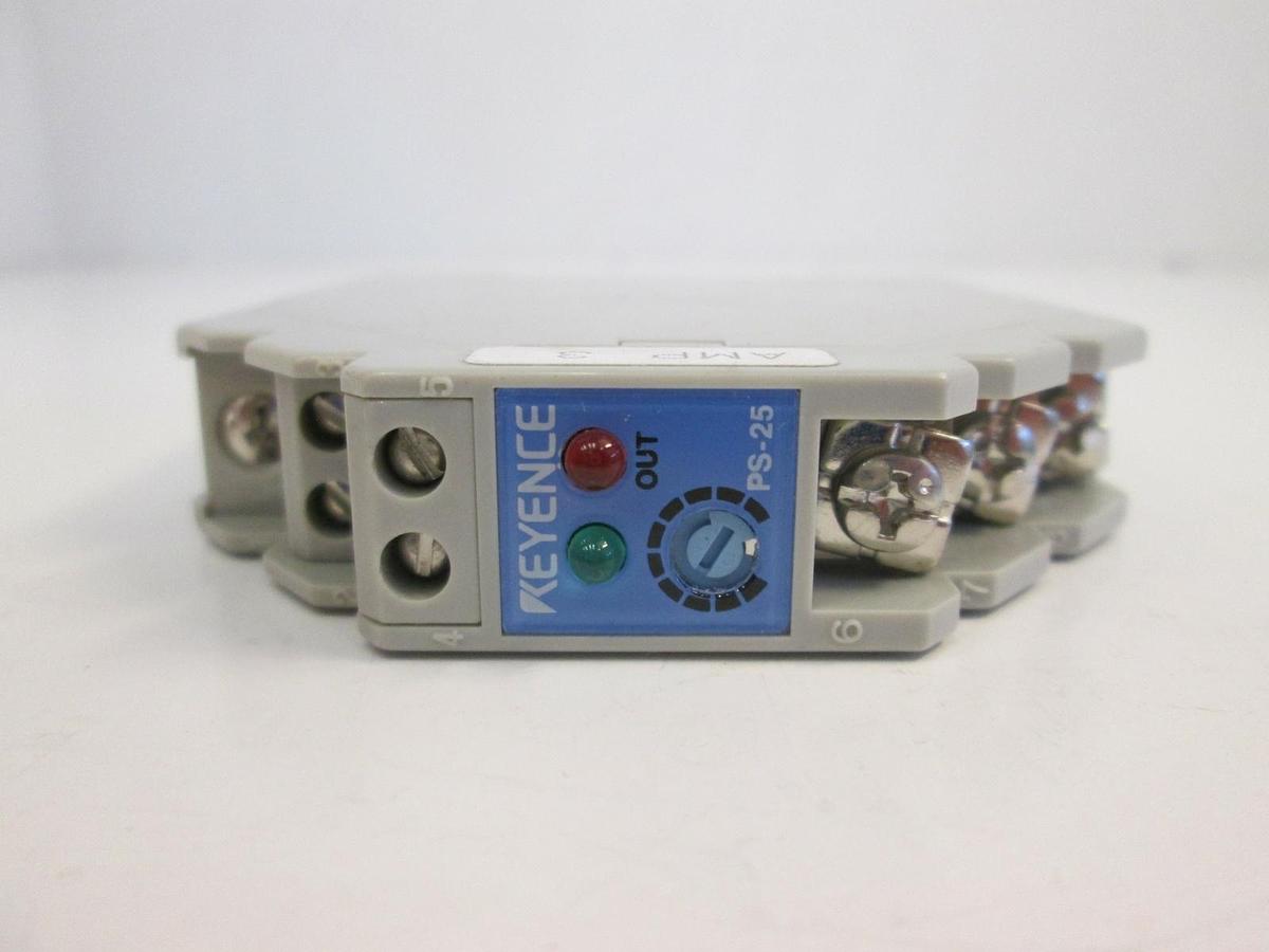 Used Keyence PS-25 Photoelectric Sensor