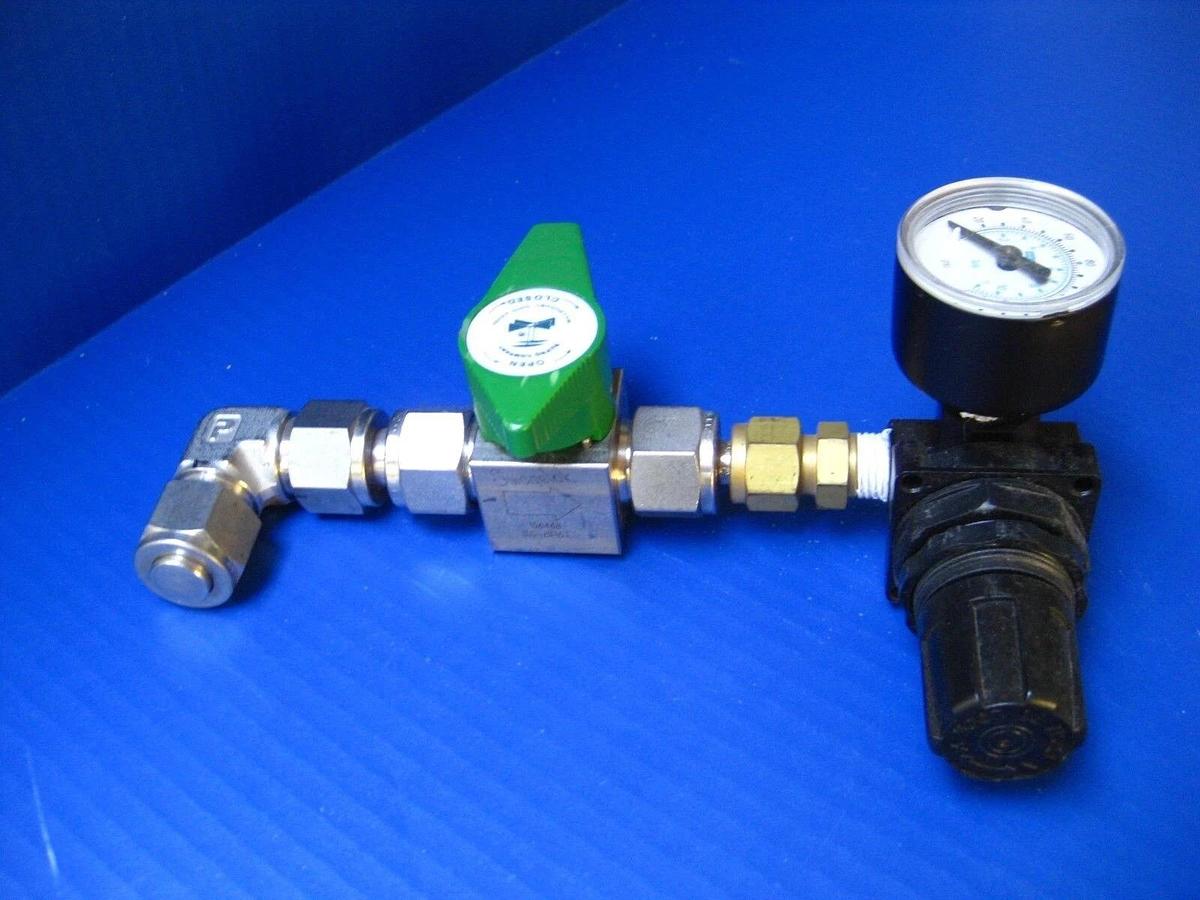 Used Wilkerson R00-02-G00 Regulator Assy w/ Nupro SS-8P6T 1/2" Plug Valve, Used