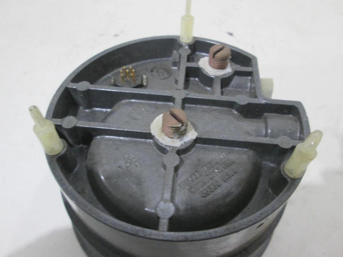 Used Dwyer 3002C Photohelic Gauge 0 to 2", Used