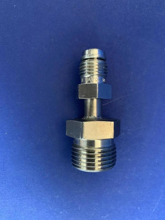 Used Swagelok Reducing Connector, 1/2" MVCO (3/8" Tube) x 1/4" MVCR, Used