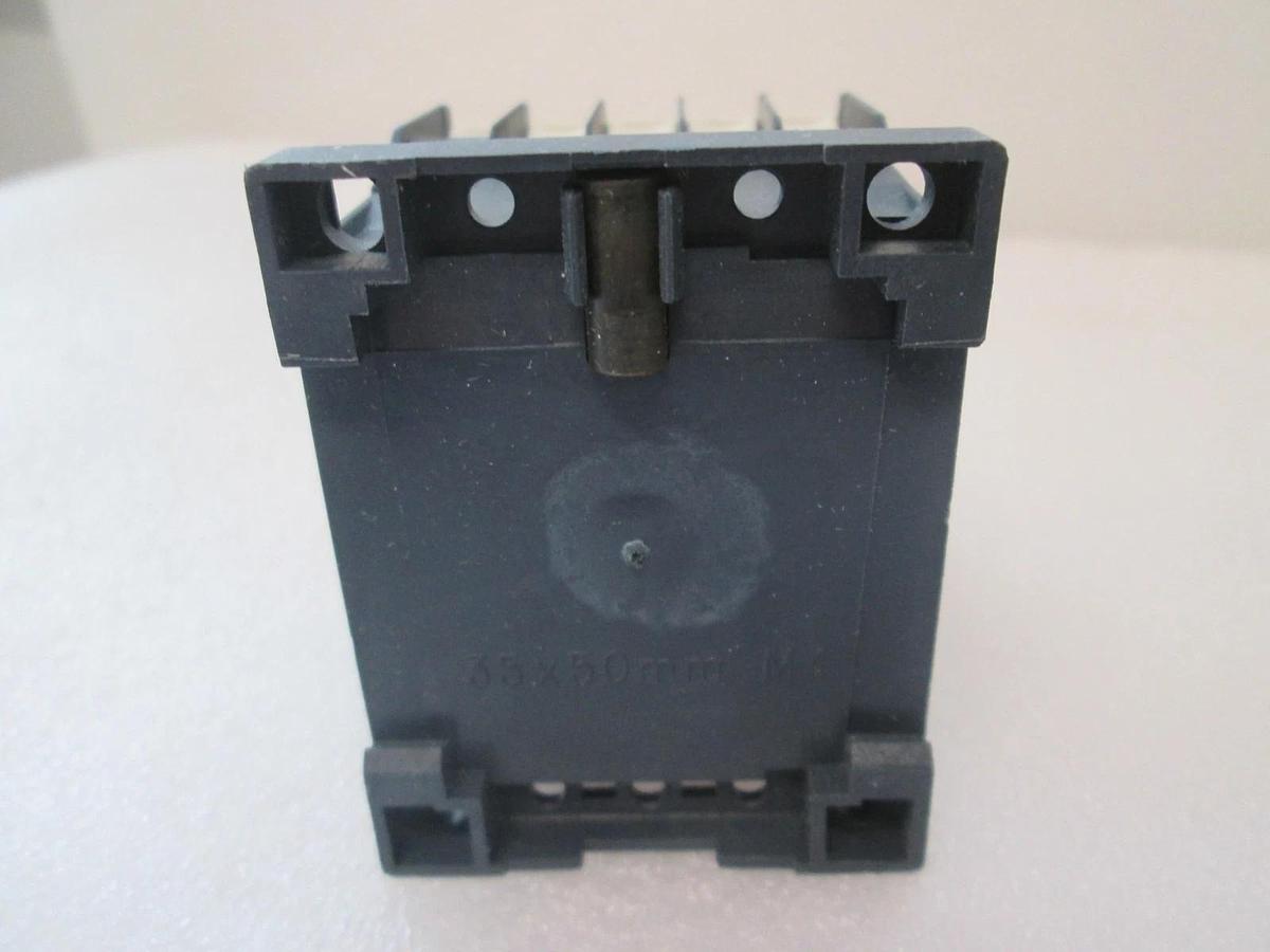 Schneider Electric, CA3KN22BD, Control Relay, Used