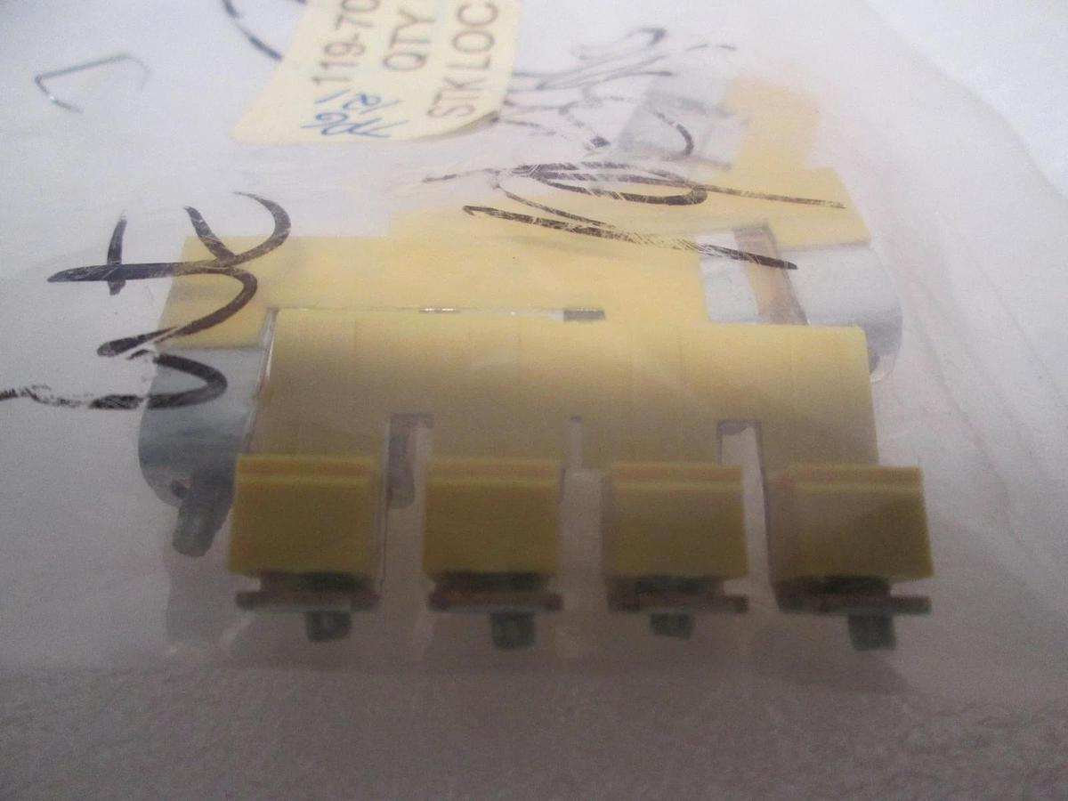 119-7042, New, Lot of 29