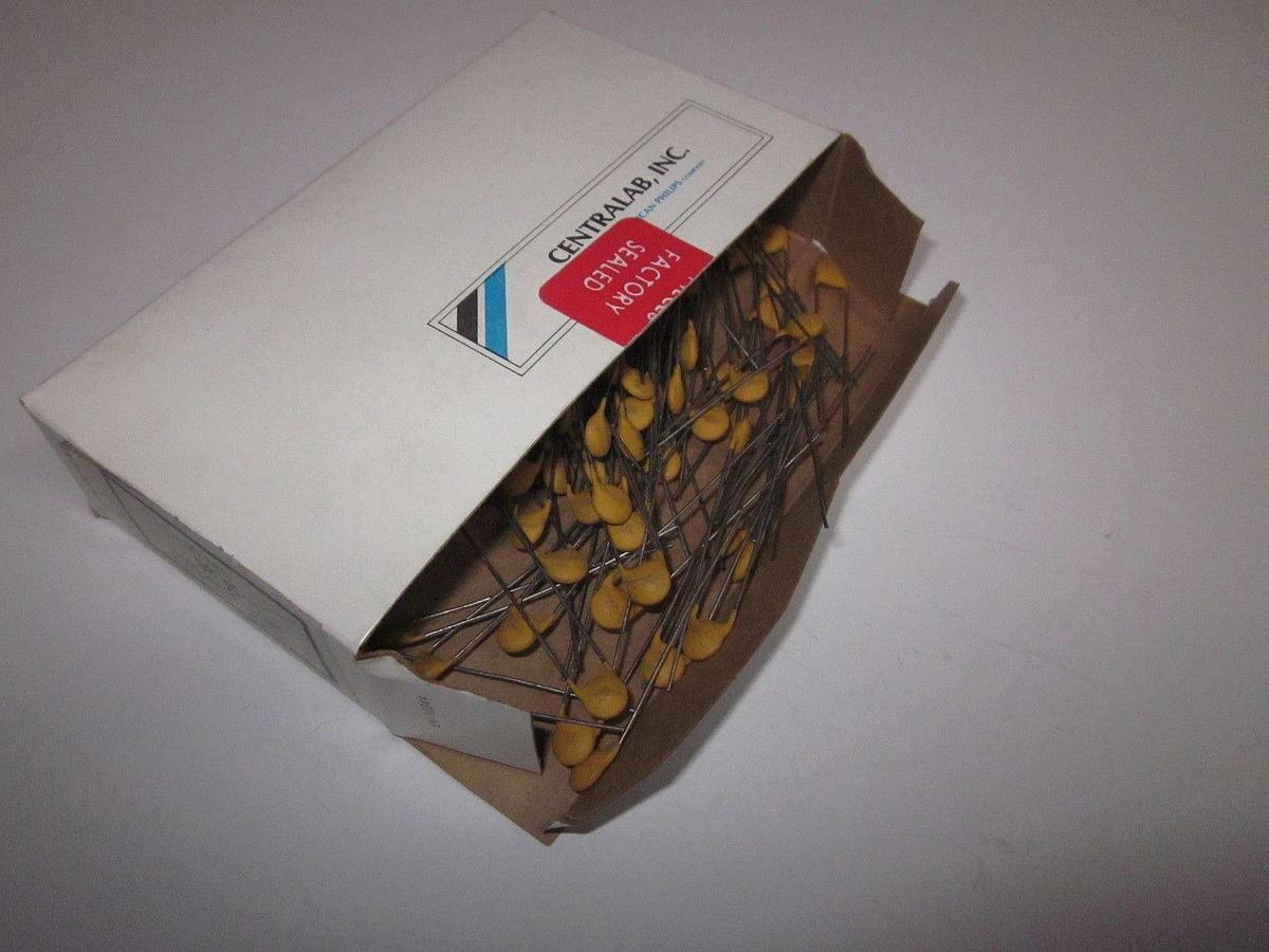 Lot of 84 - Centralab DD-680 Ceramic Capacitors 68pf 1000VDCW-10%