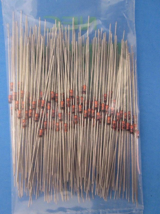BOX of 2000 - NEW NEC RD6.2E ZENER DIODES, 6.2V 1/2W (Equivilant to NTE5013A)