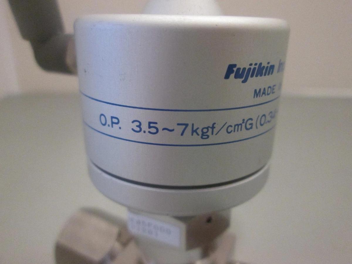 Used Fujikin, 3.5-7kgf, N.O. Pneumatic Valve, 1/2" FVCR, Used