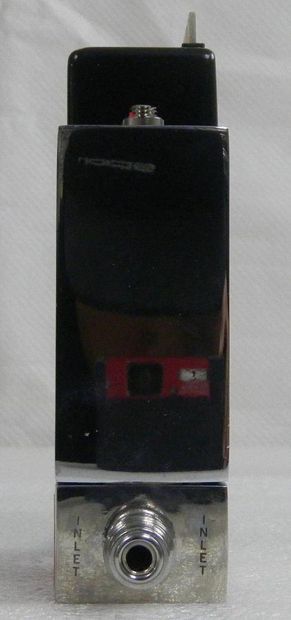 Used Unit UFC-1500A, Mass Flow Controller, Gas- SIH2CL2, Range- 75 SCCM, 1/4" M I/O