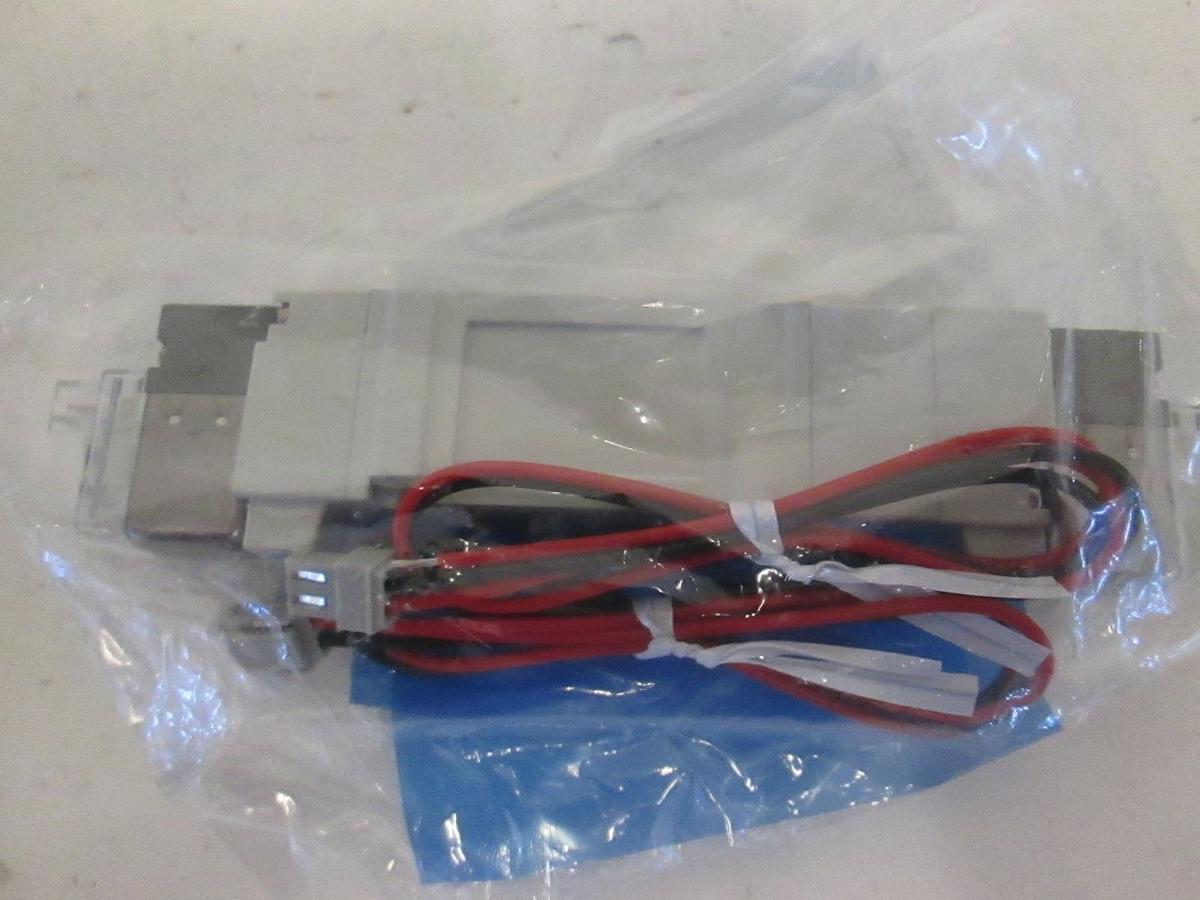 Used SMC, SY550R-5LUD, Solenoid Valve, New