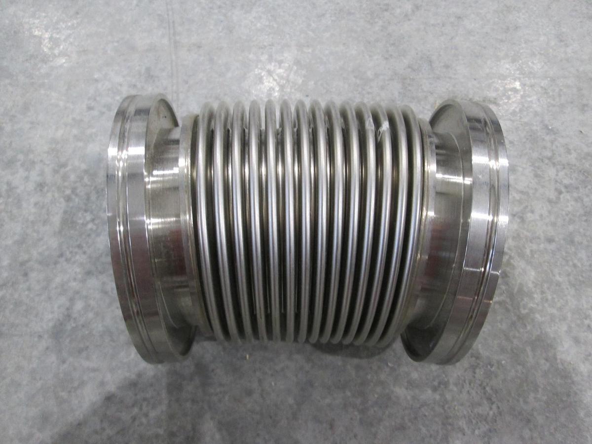 Used Stainless Steel Formed Bellows Vacuum Pipe / Hose, 5 1/2"L, 107MM Flange, Used