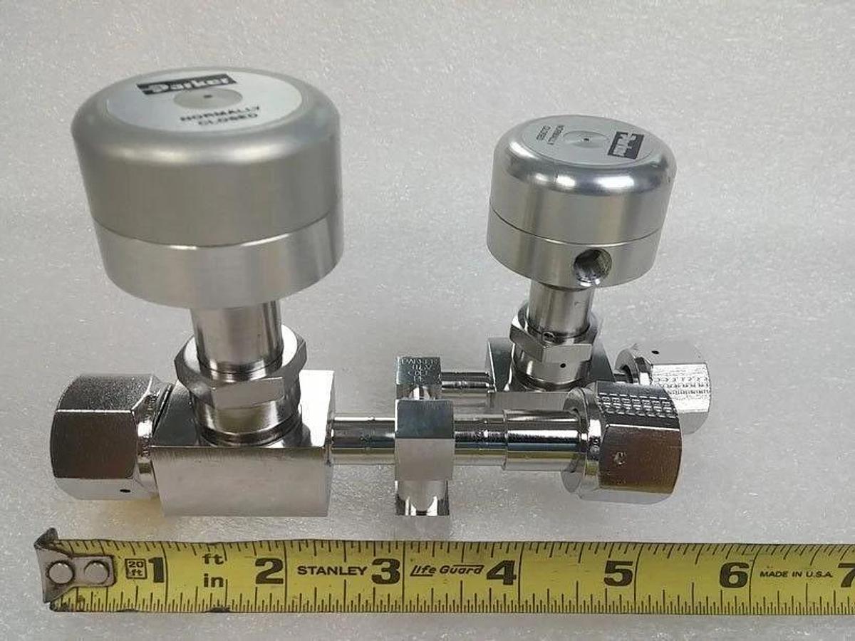Parker Lam Research 839-084630-001C Pneumatic Valve Assembly, NC, 1/2" FVCR, New