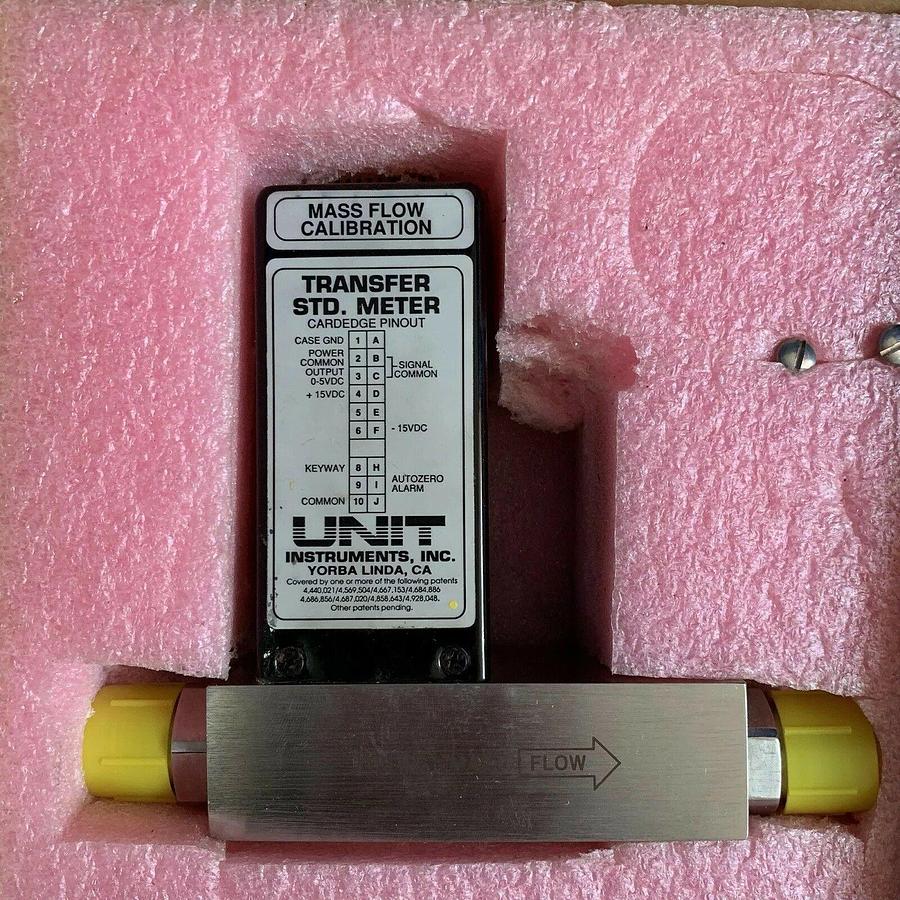 Used Unit UTM-2020, Mass Flow Calibration, Transfer Std. Meter, N2, 20 SLM, 1/2" Used