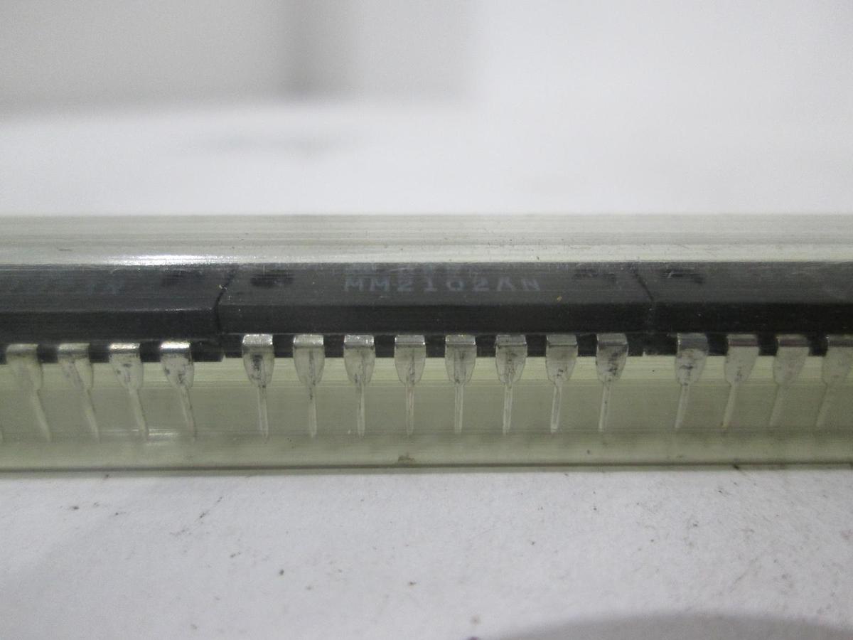 Used National Semiconductor, MM2102AN, Integrated Circuit, New, Lot of 22
