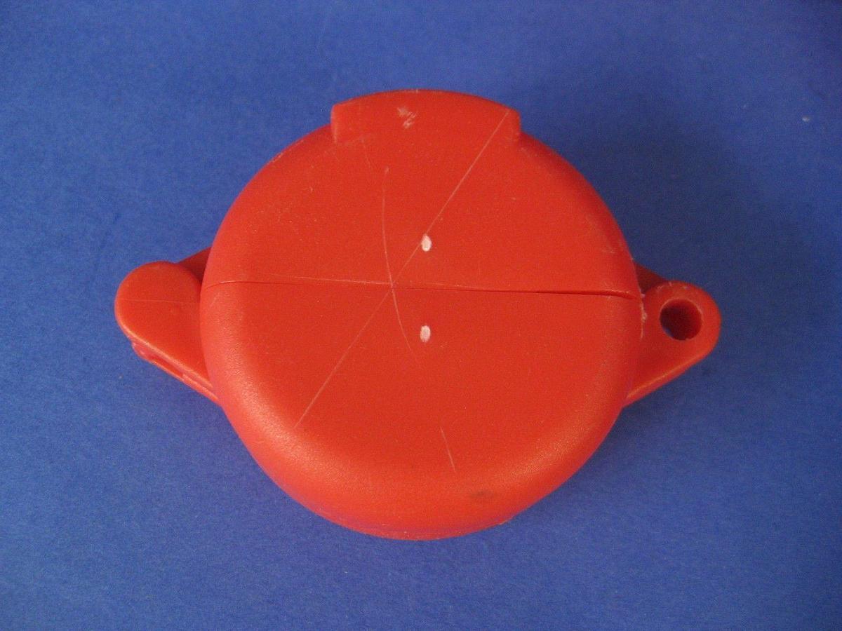 Used North V-Safe Red Wheel Valve Lockout, 1/2", 1" and 1-1/2" Bore, Lot of 8 Used