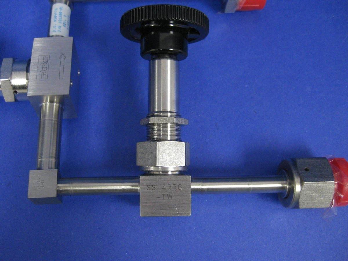 Valve Assembly w/ Parker 6W-P6K-11AC-SS and Swagelok SS-4BRG-TW, New