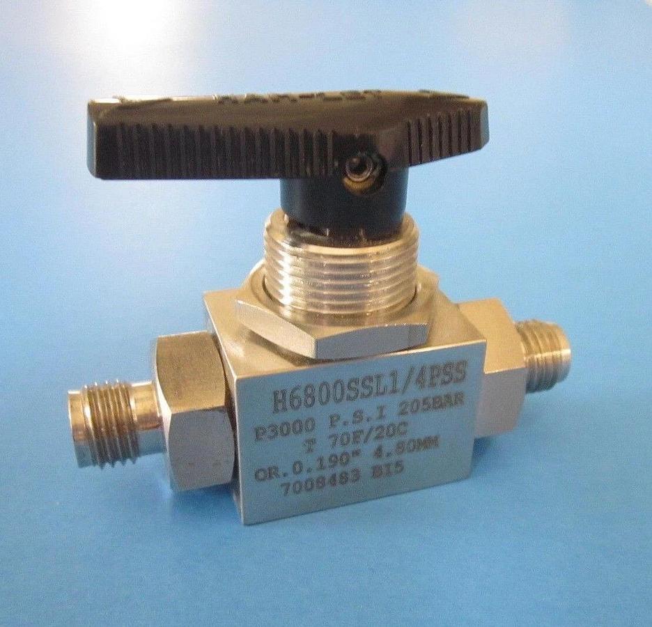 Used Ham-Let H6800SSL1/4PSS High Performance Ball Valve, 1/4 inch compression