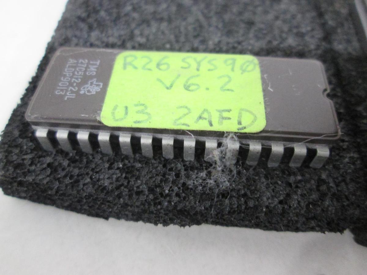 Used Texas Instruments, R26 SYS 90 V6/2, M27512, Integrated Circuit, Used, Lot of 4