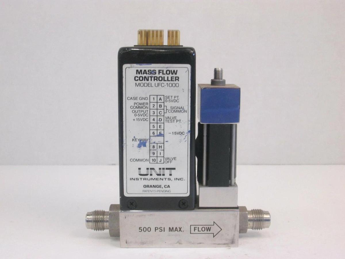 Used Unit UFC-1000, MFC, Mass Flow Controller, CCL4, 100 SCCM, Used