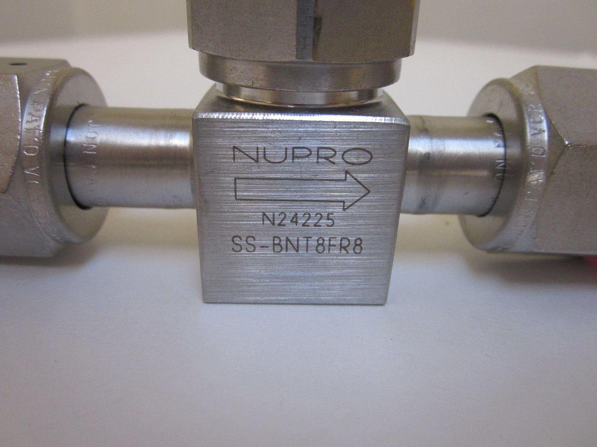 Nupro Swagelok SS-BNT8FR8 Bellows Sealed Valve with Toggle Handle, 1/2" FVCR,