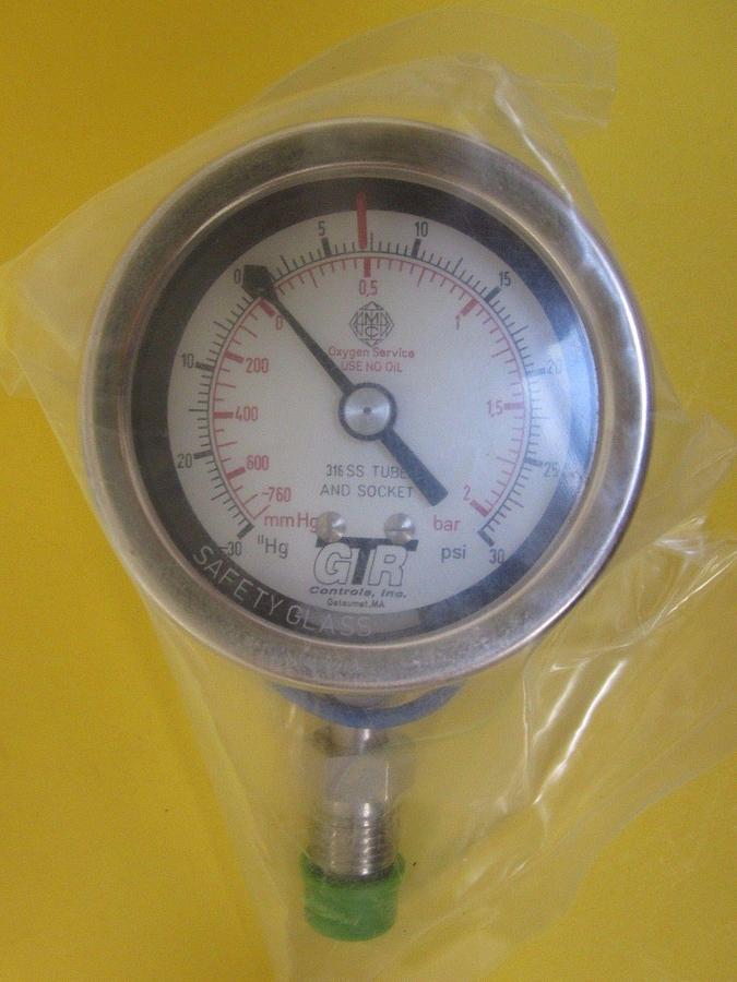 Used GTR Controls Vacuum/Pressure Gauge Type 201, 25S-30-0-30M-1-0, 1/4" Male VCR