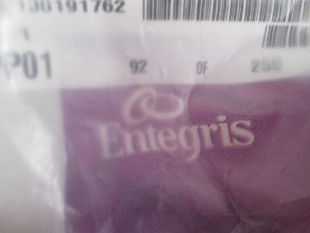 Entegris, UT16-16T-16FN-1, Union Tee Tube, New