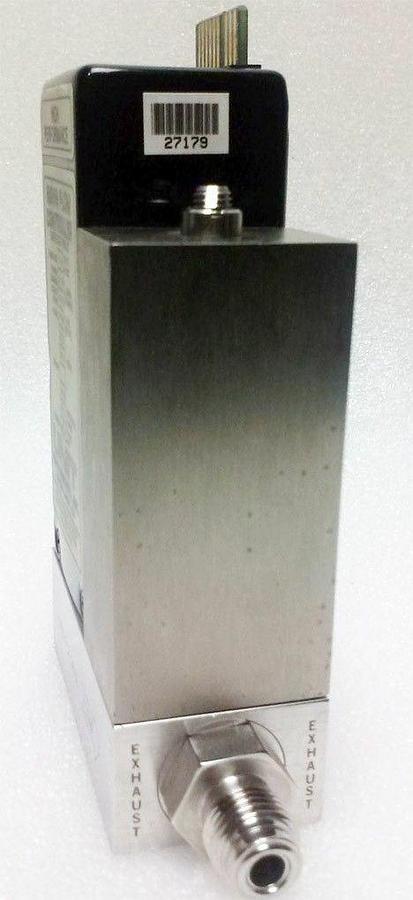 Used AMAT 3030-01054 Mass Flow Controller Unit UFC-1100A MFC, N2 1SLM, Used