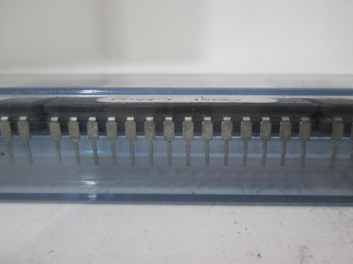 Used 851100-807A, 9227FP, Floppy 1000, Integrated Circuit, Used, Lot of 13