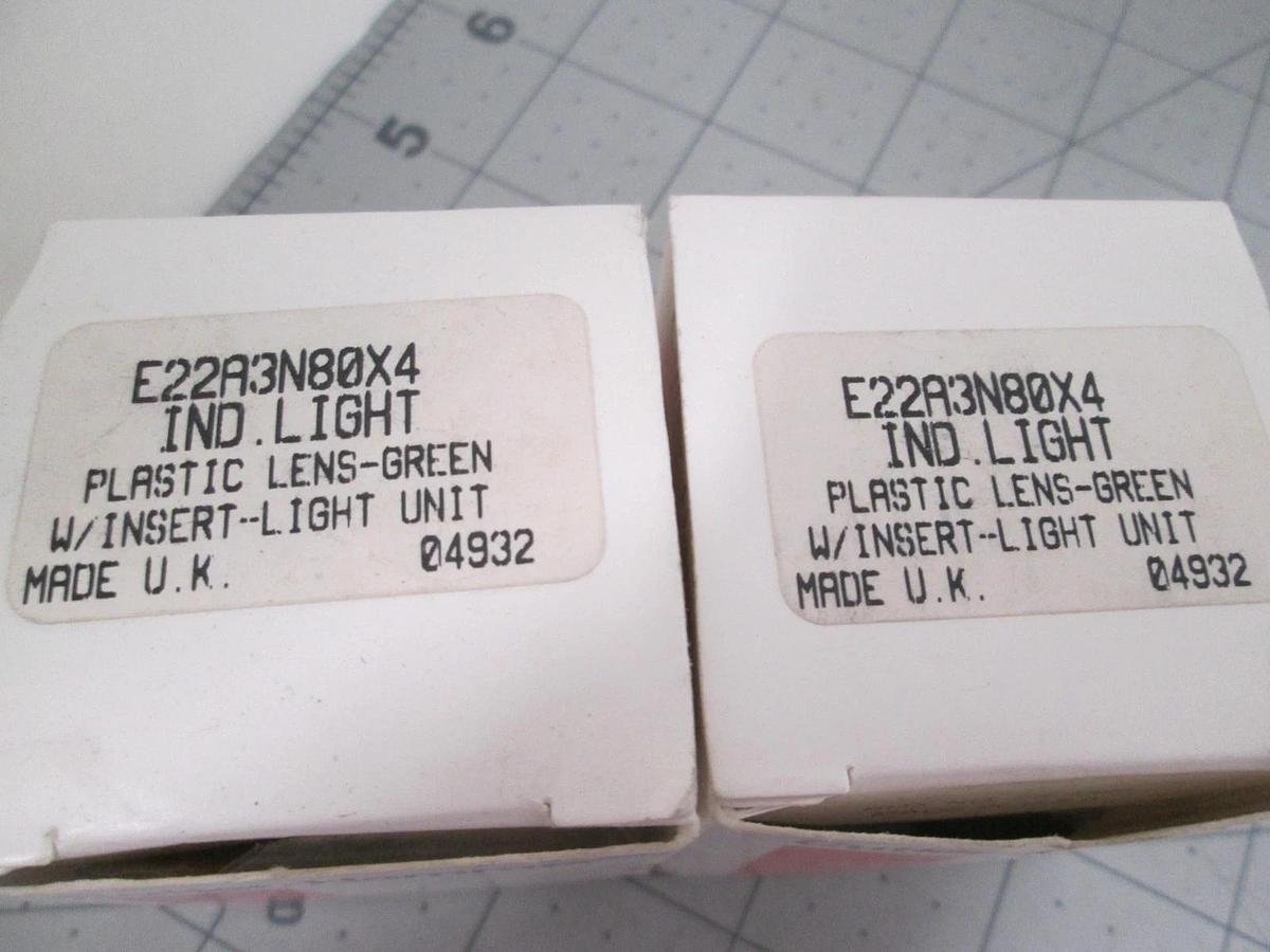 Cutler Hammer, E22A3N80X4, Plastic Lens-GRN w/ Insert Light Unit, New, Lot of 2