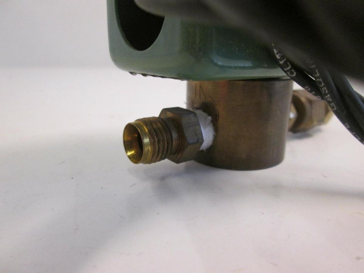 Used Asco 8262C2 Red Hat Solenoid Valve, 1/8", 24 VDC, Used