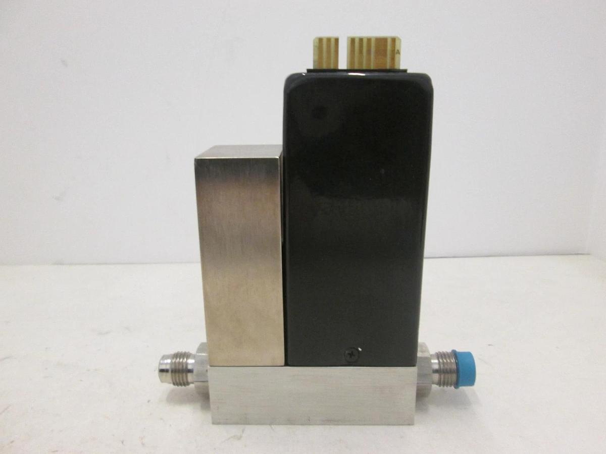 Used Unit UFC-1110N, Mass Flow Controller MFC, N2, 20 SLM, Used