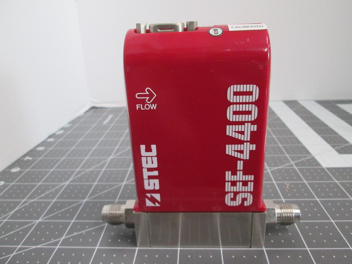 Used STEC, SEF-4400-UC, Mass Flow Controller 200 SCCM Sih2Cl2
