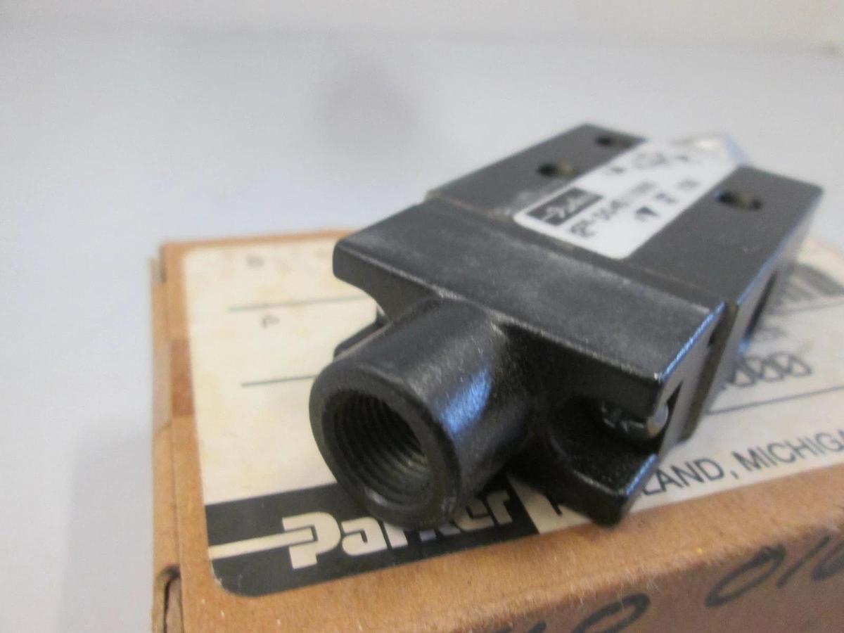 Parker, D04511000, 1/8" 3W Remote Pilot, New
