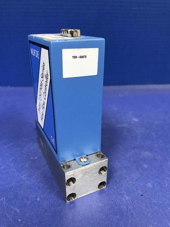 Used Millipore Tylan 2979M MFC Mass Flow Controller CH3F, 100 SCCM, Block Mount