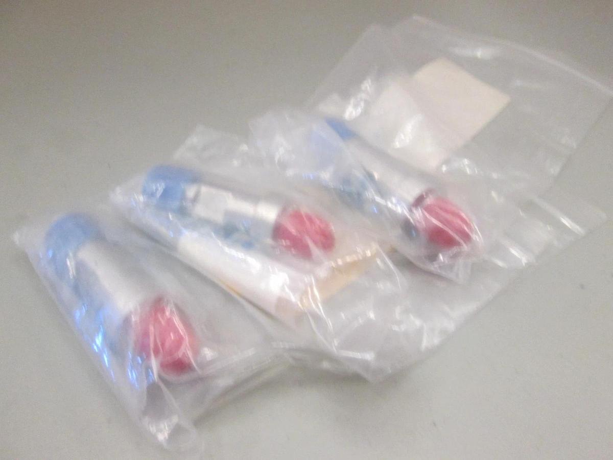 PARKER EWAL 56-326-4VM2-36, Inlet Connection, 1/4" NPT, Lot of 3, New