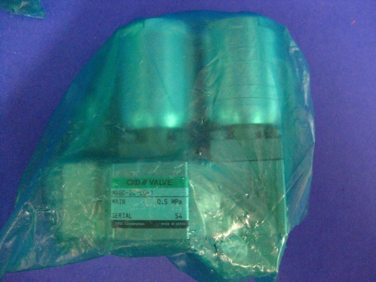 CKD MAGD-2C-C0-1 Pneumatic Valve Manifold Assy, N/C & N/O, 1/4" FVCR, New