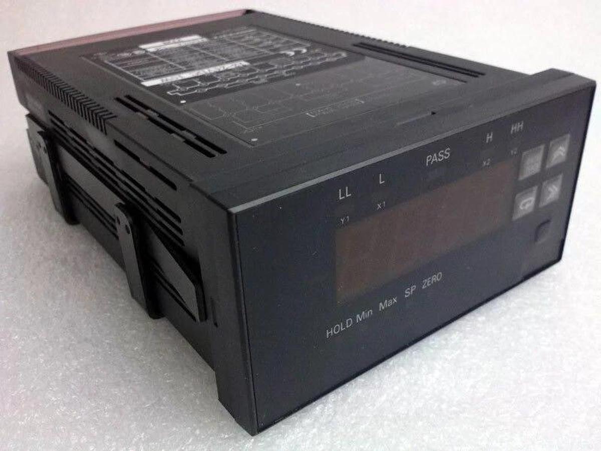 Used Omron K3TX-VD22A-C2, Digital Meter, Controller, PanelUsed