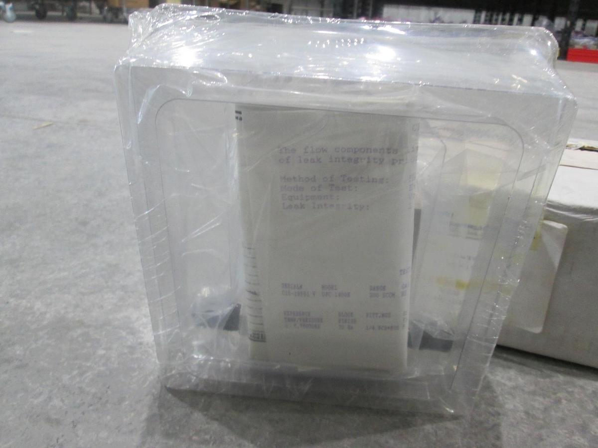 Used Unit, UFC-1400N, Mass Flow Controller, H2, 300 SCCM, New